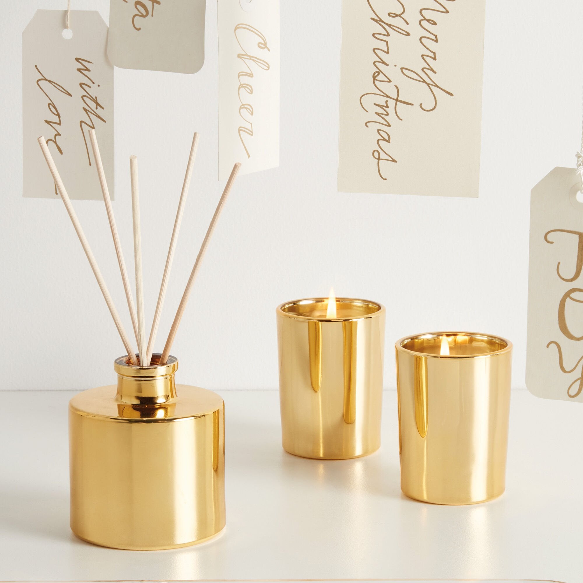 Alternative view of Frasier Fir Petite Gold Reed Diffuser