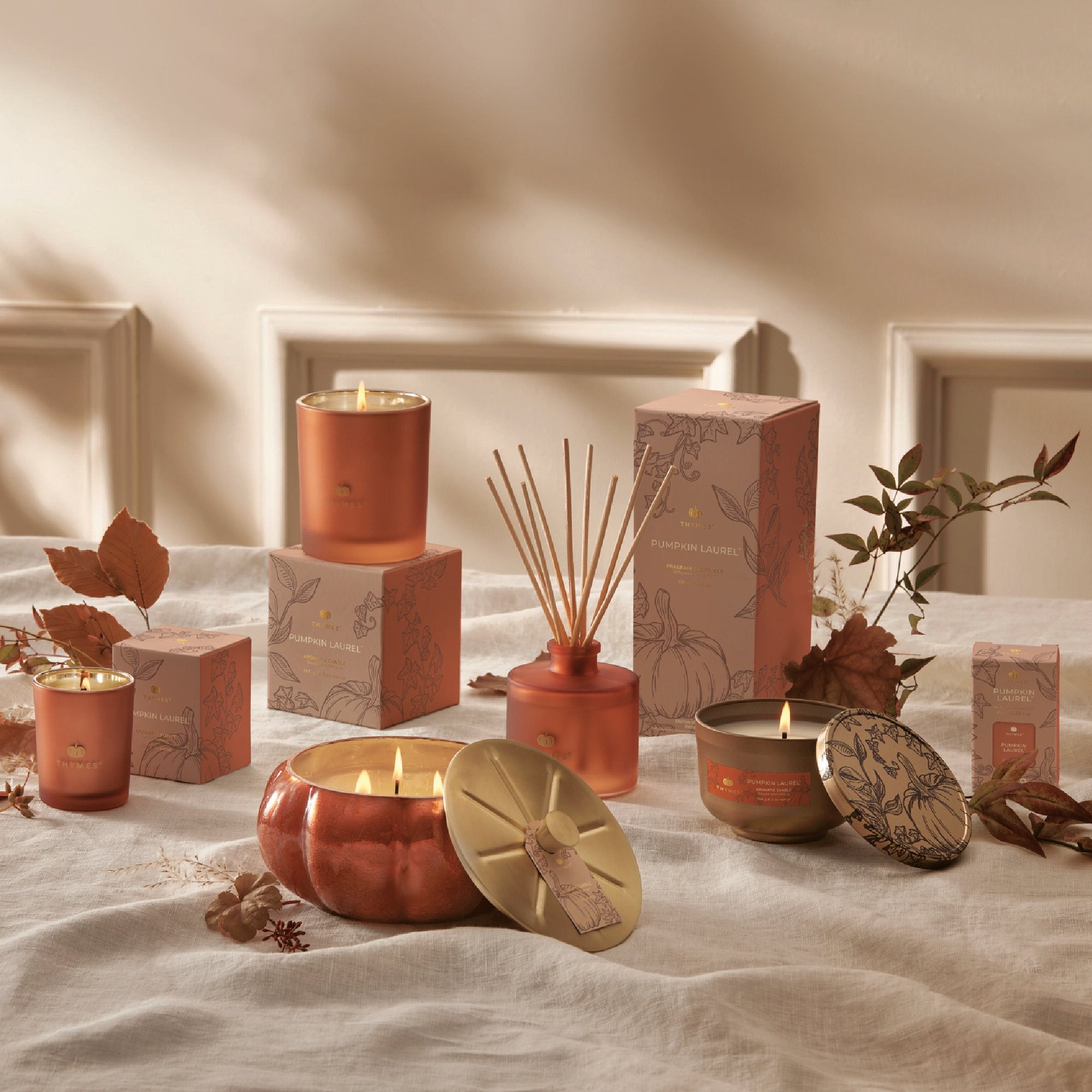 Pumpkin Laurel Statement Large Candle - Image 4